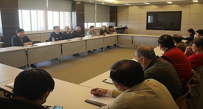 成人漫画
简报2.jpg