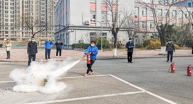 新闻稿-2_成人漫画
.jpg